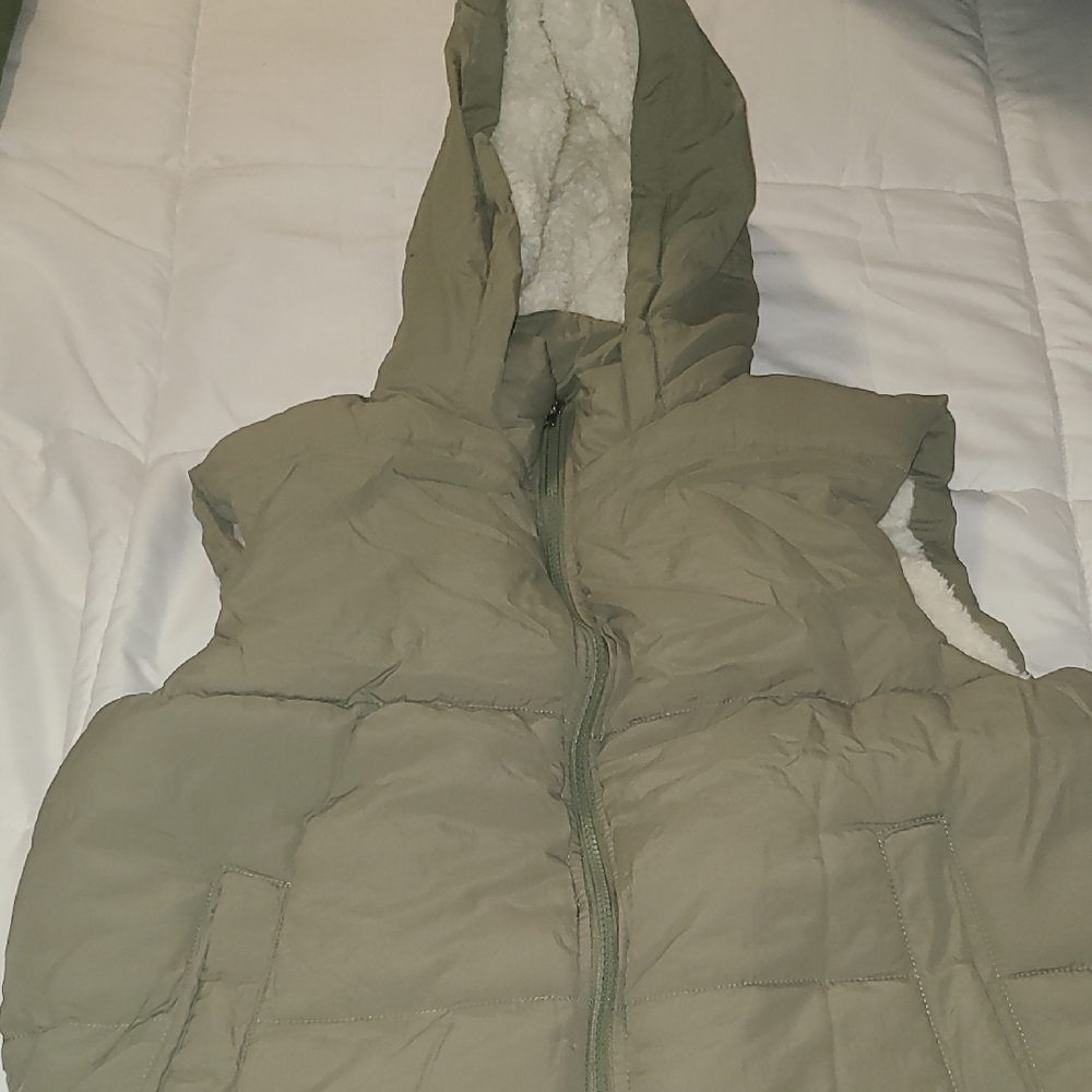 Fashion Nova Cream Fleece Lined Vest